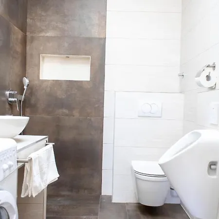 Beachfront アパート ツリクヴェニツァ