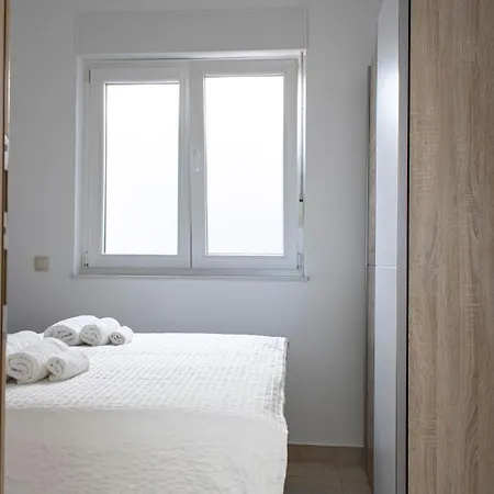 Beachfront Apartment Crikvenica