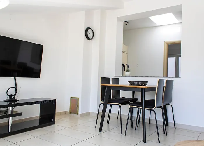 Beachfront Apartman *